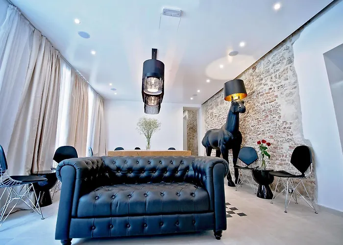 Jupiter Luxury Hotel