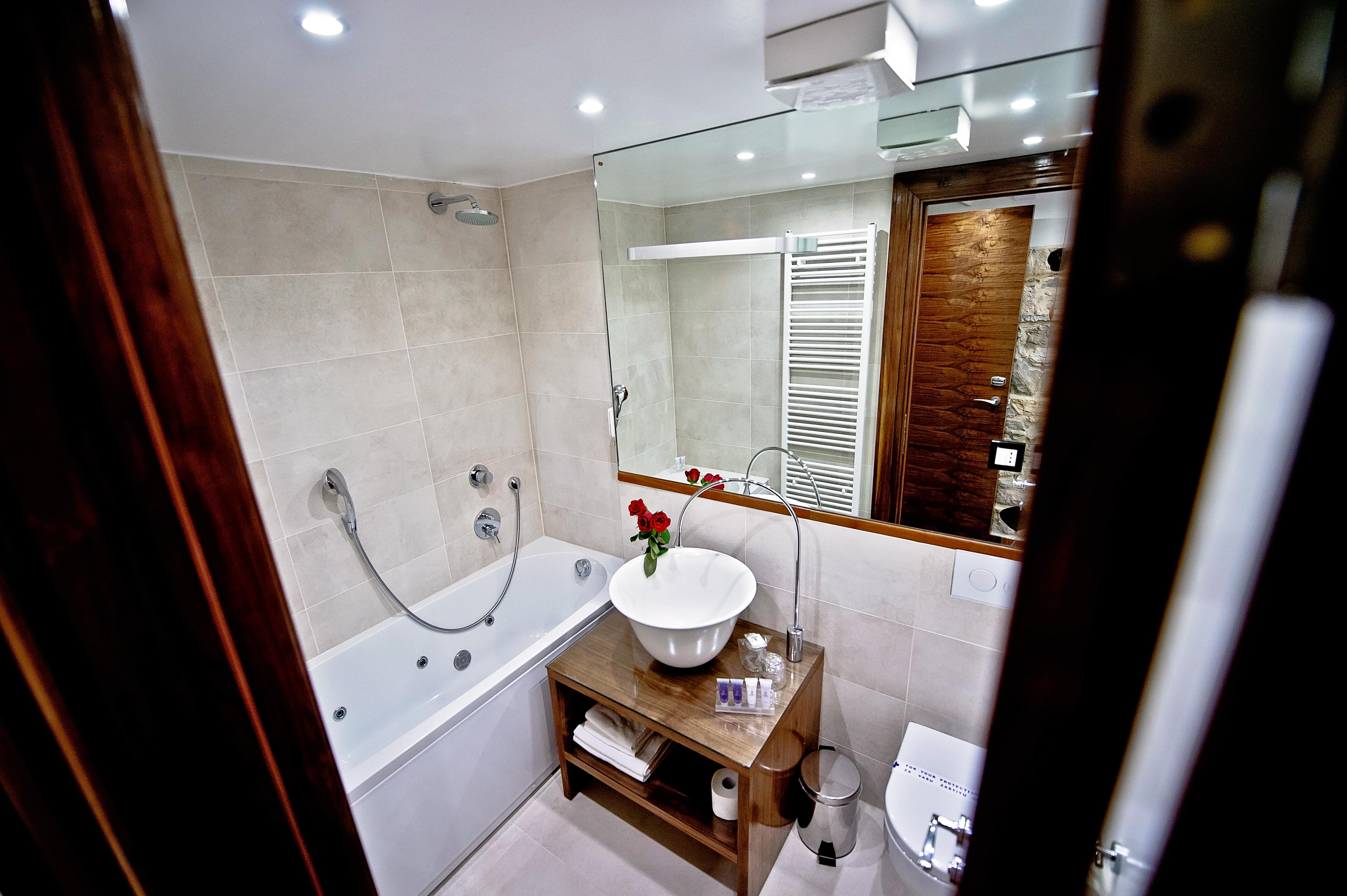 Jupiter Heritage 4*