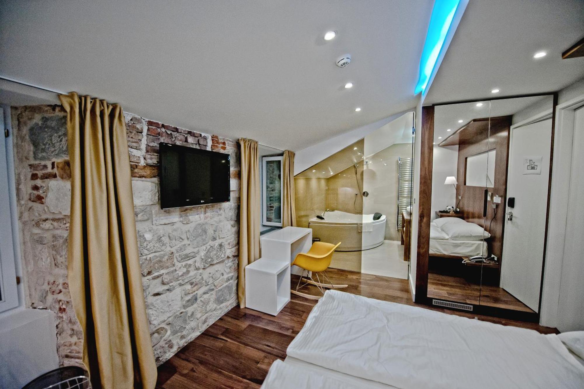 Hotel Jupiter Heritage 4*