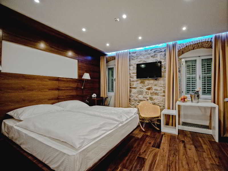 Jupiter Heritage 4* Split